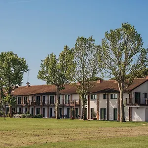 Residenze Di La' Dal Fiume Aparthotel